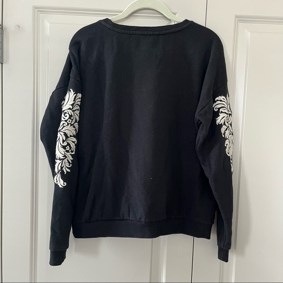 Forever 21 | Sweatshirt - Picture 3 of 4